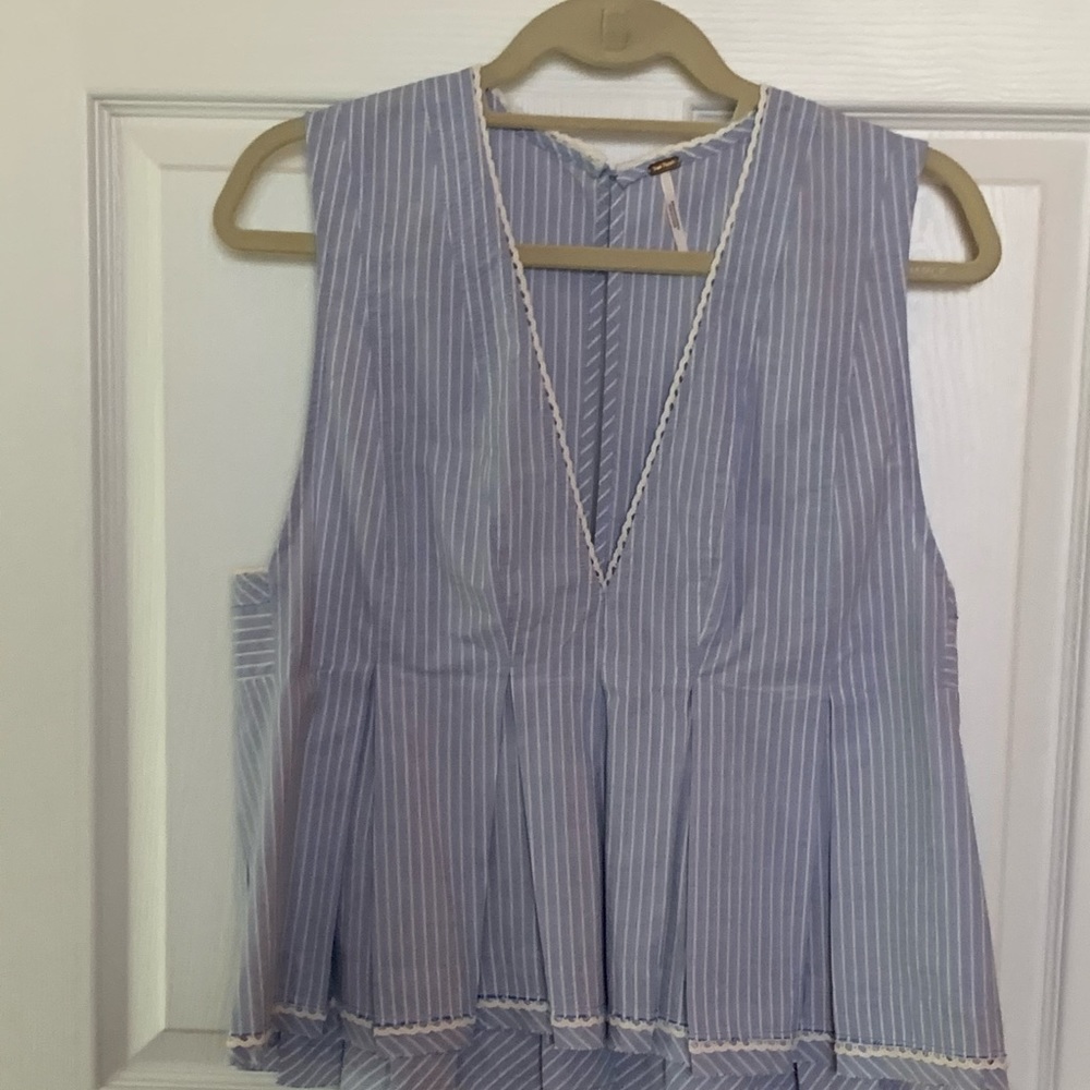 Free People summer top NWOT